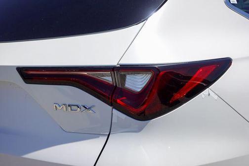 2025 Acura MDX Standard