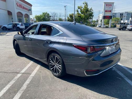 Cloudburst Gray 2023 Lexus ES 250 Base