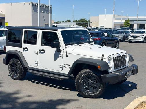 Bright White Clearcoat 2016 Jeep Wrangler Unlimited Sport