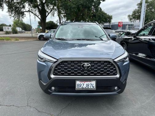 Celestite 2022 Toyota Corolla Cross XLE