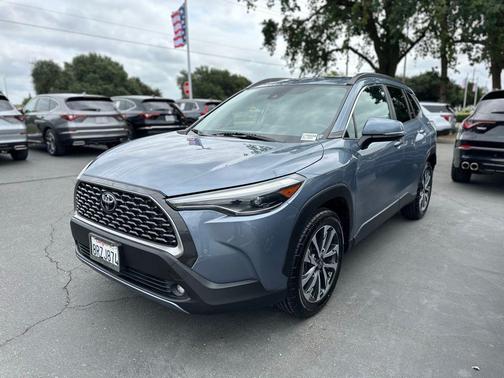 Celestite 2022 Toyota Corolla Cross XLE