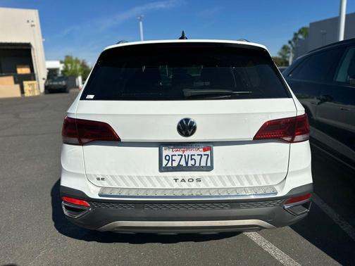 2023 Volkswagen Taos 1.5T SE