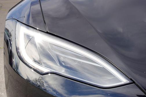 2023 Tesla Model S Plaid