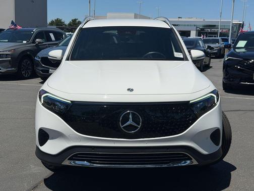 Polar White 2024 Mercedes-Benz EQB 250 Base