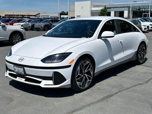 2024 Hyundai IONIQ 6 SEL