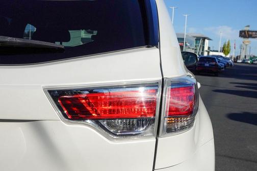 2014 Toyota Highlander LE Plus
