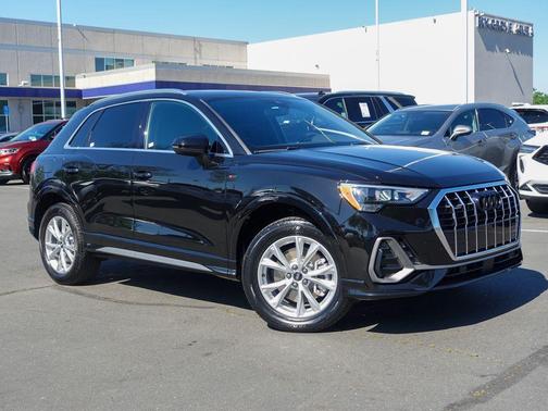 2022 Audi Q3 45 S line Premium