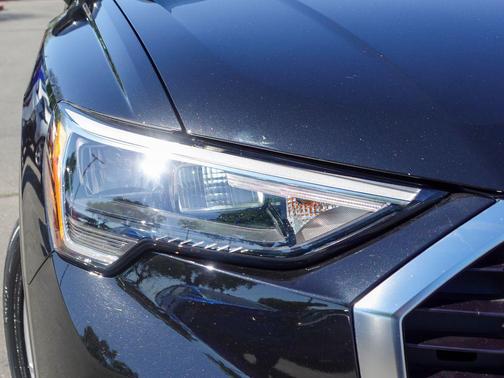 2022 Audi Q3 45 S line Premium