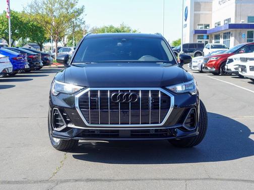 2022 Audi Q3 45 S line Premium