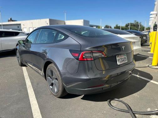Midnight Silver Metallic 2022 Tesla Model 3 Long Range