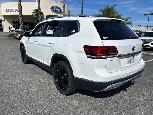 Pure White 2019 Volkswagen Atlas 3.6L SEL Premium