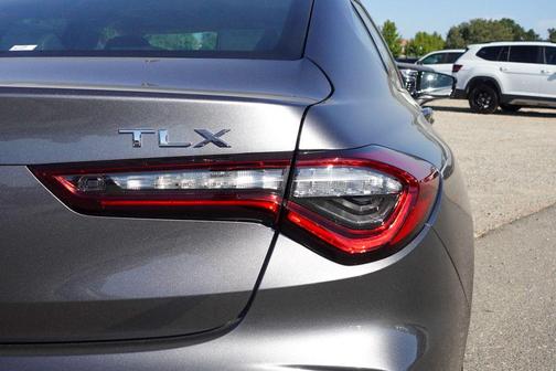 2025 Acura TLX Technology