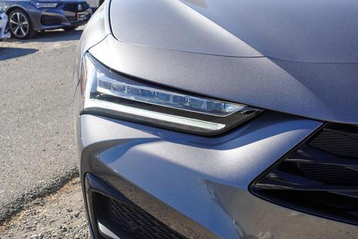 2025 Acura TLX Technology