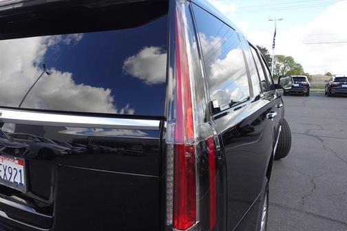 2019 Cadillac Escalade Platinum