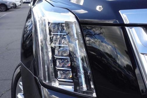 2019 Cadillac Escalade Platinum