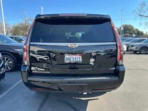 2019 Cadillac Escalade Platinum