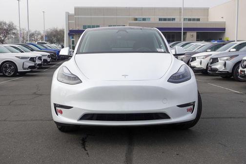 2024 Tesla Model Y Long Range Dual Motor All-Wheel Drive