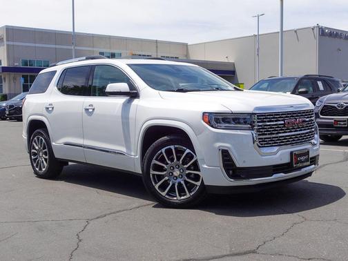 White Frost Tricoat 2022 GMC Acadia Denali