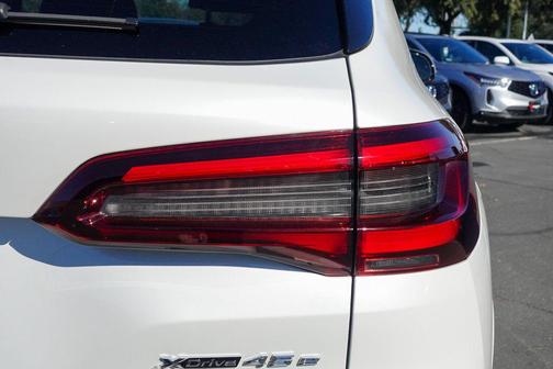 2022 BMW X5 PHEV xDrive45e