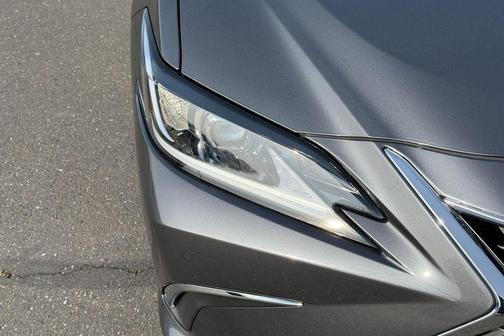 2022 Lexus ES 350 Base