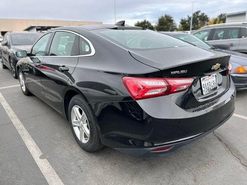 2022 Chevrolet Malibu FWD LT