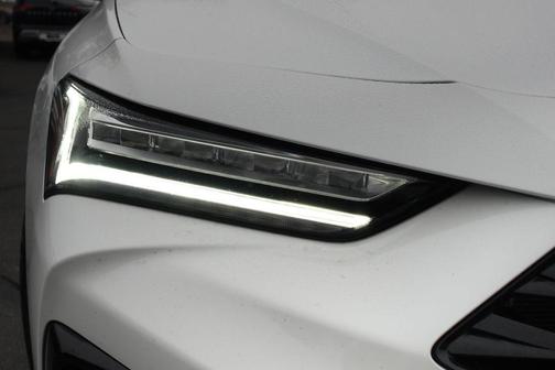 2025 Acura TLX Technology