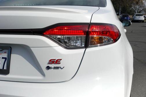 2026 Toyota Corolla Hybrid SE