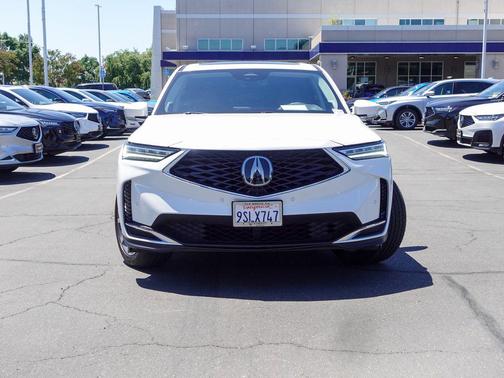 Platinum White Pearl 2025 Acura MDX Technology Package