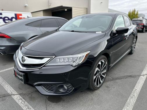 2017 Acura ILX Premium & A-SPEC Packages