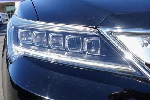2017 Acura ILX Premium & A-SPEC Packages