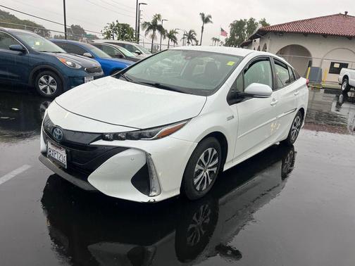 2022 Toyota Prius Prime XLE