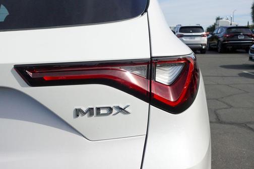 2025 Acura MDX Standard