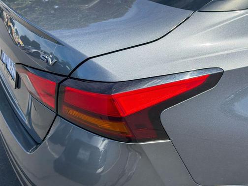 Gun Metallic 2024 Nissan Altima 2.5 SV