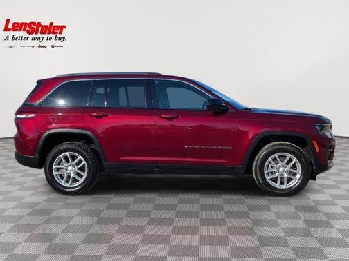 2023 Jeep Grand Cherokee Laredo