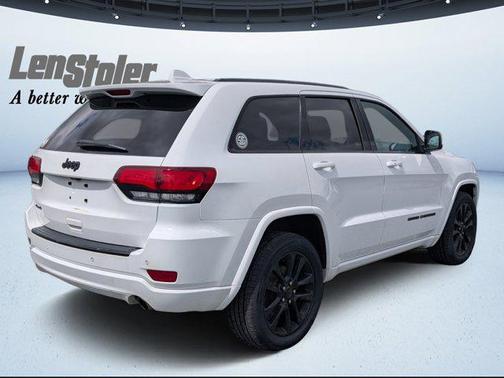 2017 Jeep Grand Cherokee Altitude