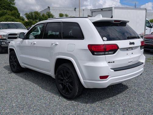 2017 Jeep Grand Cherokee Altitude