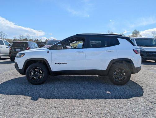 2024 Jeep Compass Trailhawk