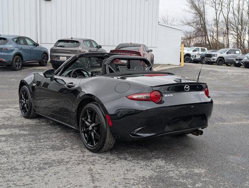 2021 Mazda MX-5 Miata Club