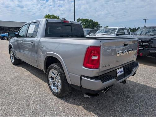 Billet Silver Metallic Clearcoat 2025 RAM 1500 Big Horn/Lone Star