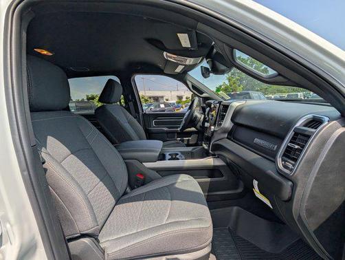 2025 RAM 2500 Big Horn Crew Cab 4x4 6'4' Box