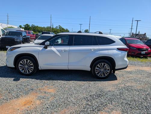 Blizzard Pearl 2020 Toyota Highlander Platinum