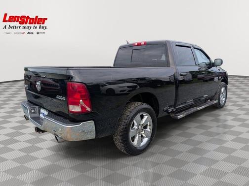 Diamond Black Crystal Pearlcoat 2019 RAM 1500 Big Horn