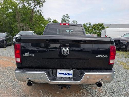 Diamond Black Crystal Pearlcoat 2019 RAM 1500 Big Horn