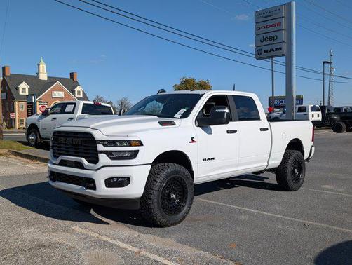 2025 RAM 2500 Big Horn Crew Cab 4x4 6'4' Box