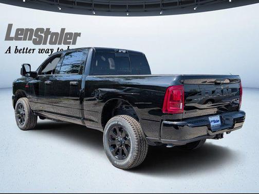 2025 RAM 2500 Big Horn Crew Cab 4x4 6'4' Box