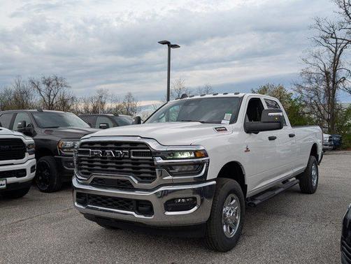 2025 RAM 2500 Tradesman Crew Cab 4x4 8' Box