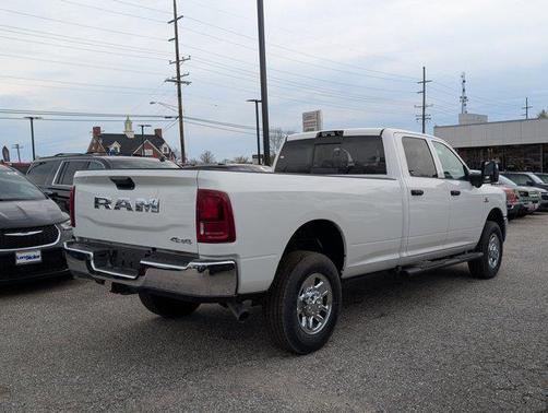 2025 RAM 2500 Tradesman Crew Cab 4x4 8' Box