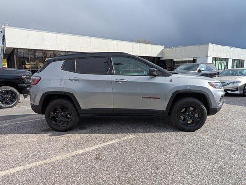 2024 Jeep Compass Trailhawk