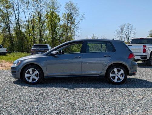 2017 Volkswagen Golf TSI SE 4-Door