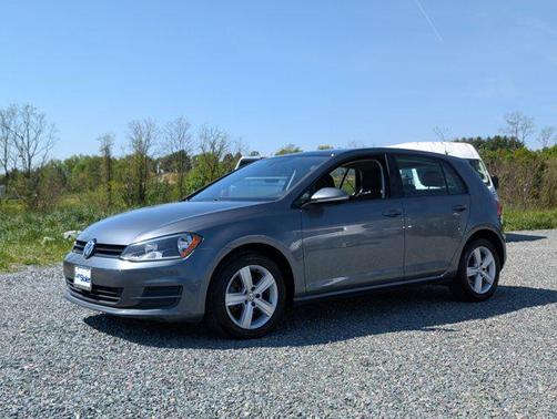 2017 Volkswagen Golf TSI SE 4-Door